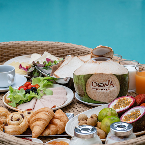 Dewa Phuket Resort & Villas - Floating Breakfast